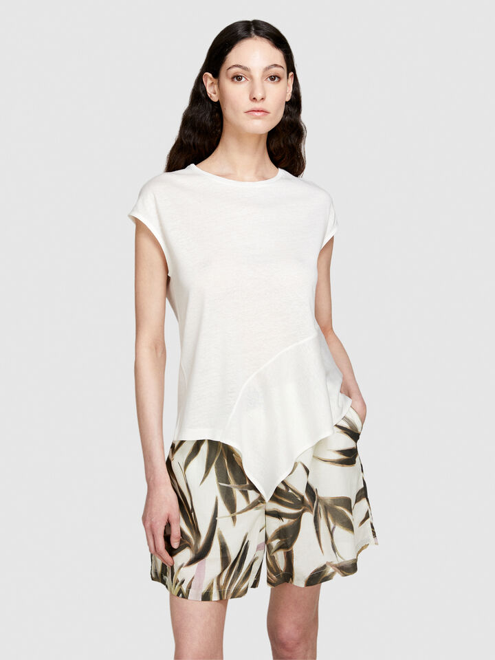 T-shirt with asymmetric flounce - women's short sleeve t-shirts - White | Sisley image number 4